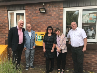 Graham Stuart MP, Mr William McCutcheon, Heather Kynman, Mel Kynman and local Councillor for Minster and Woodmansey Ward David Elvidge