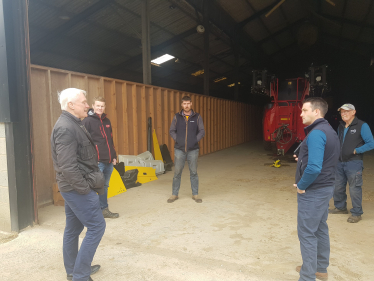 Graham talking with Tom Screeton, Guy Shelby, James Hopwood & Chris Shelby