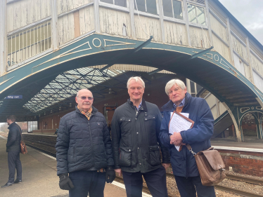 Graham with Michael Hildyard (left) and Richard Lidwell (right) from the Beverley Civic Society